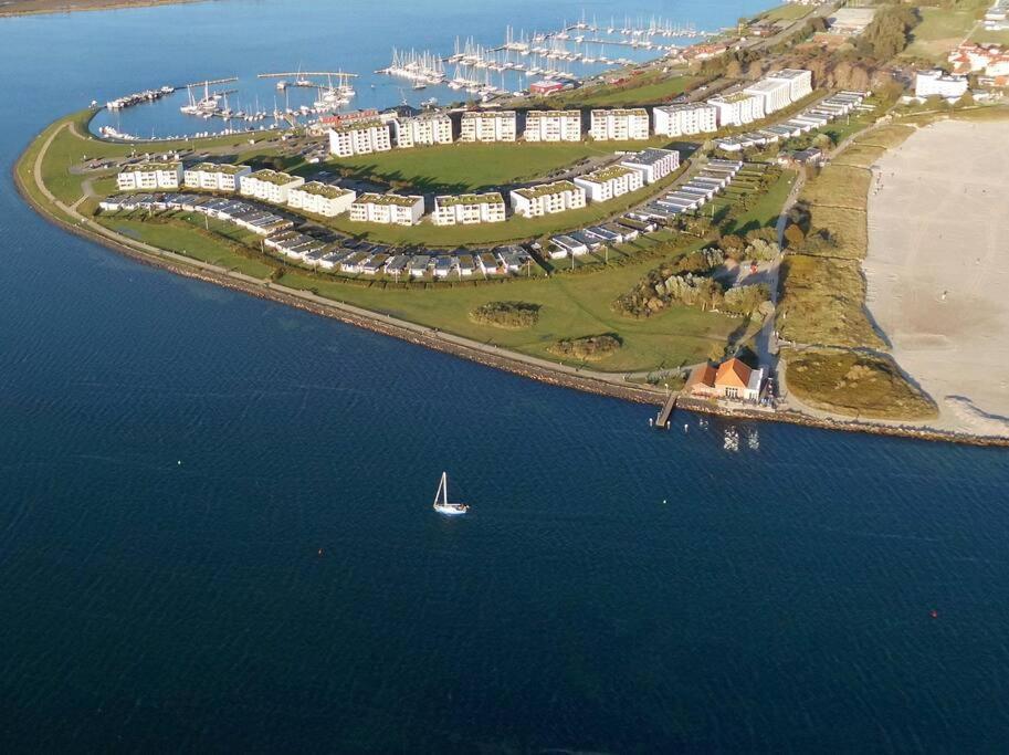 Fehmarn Burgtiefe Suedstrand Meerblick Apartment Meerzeit מראה חיצוני תמונה